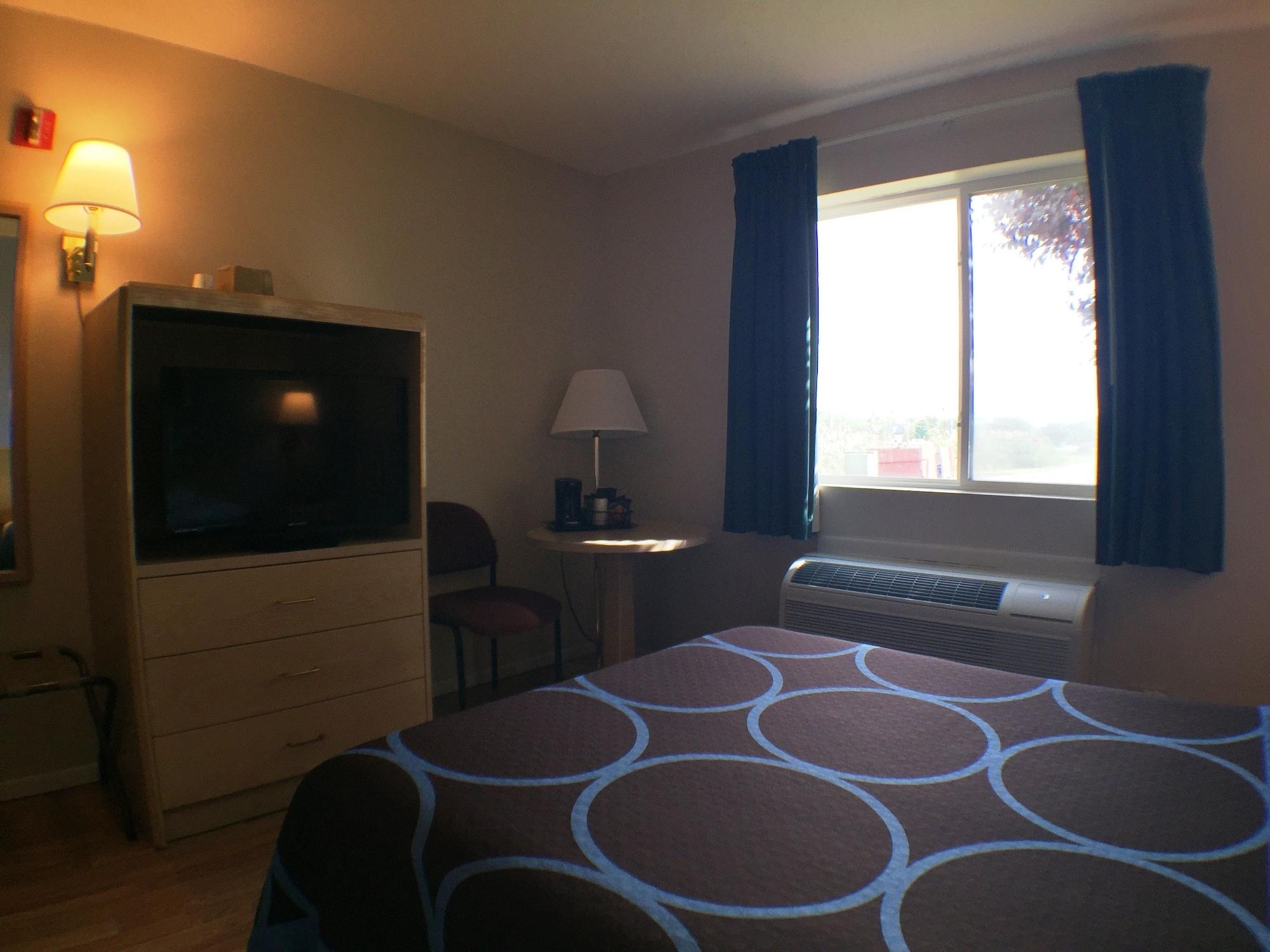 Super 8 By Wyndham Canandaigua Luaran gambar