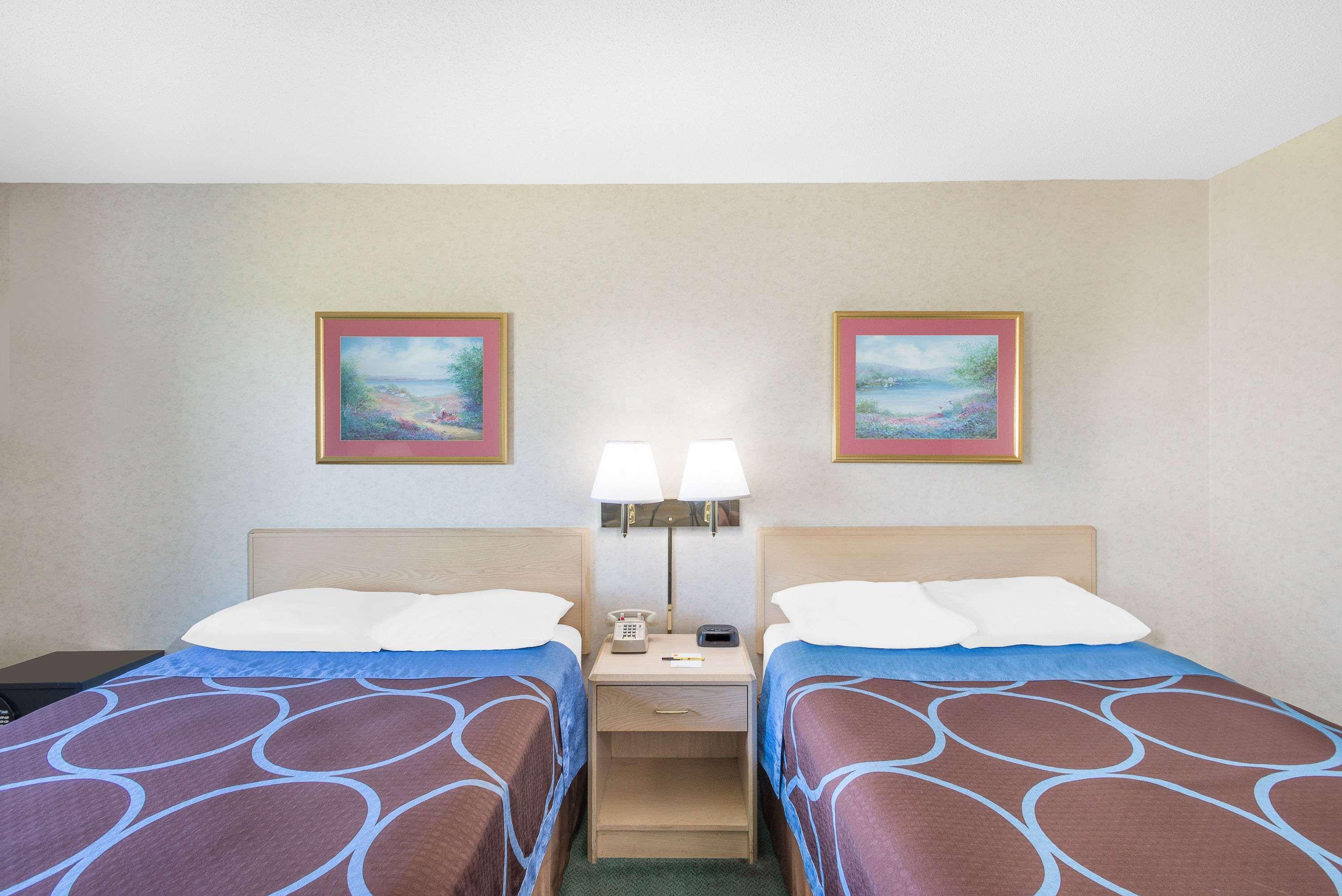 Super 8 By Wyndham Canandaigua Luaran gambar